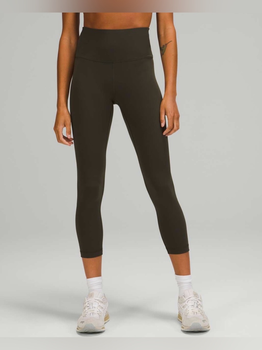 Lululemon Women’s Wunder Train High-Rise Crop 23" Dark Olive Size 4
